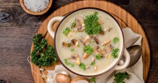 Suppe og pandebrød på Haraldskær