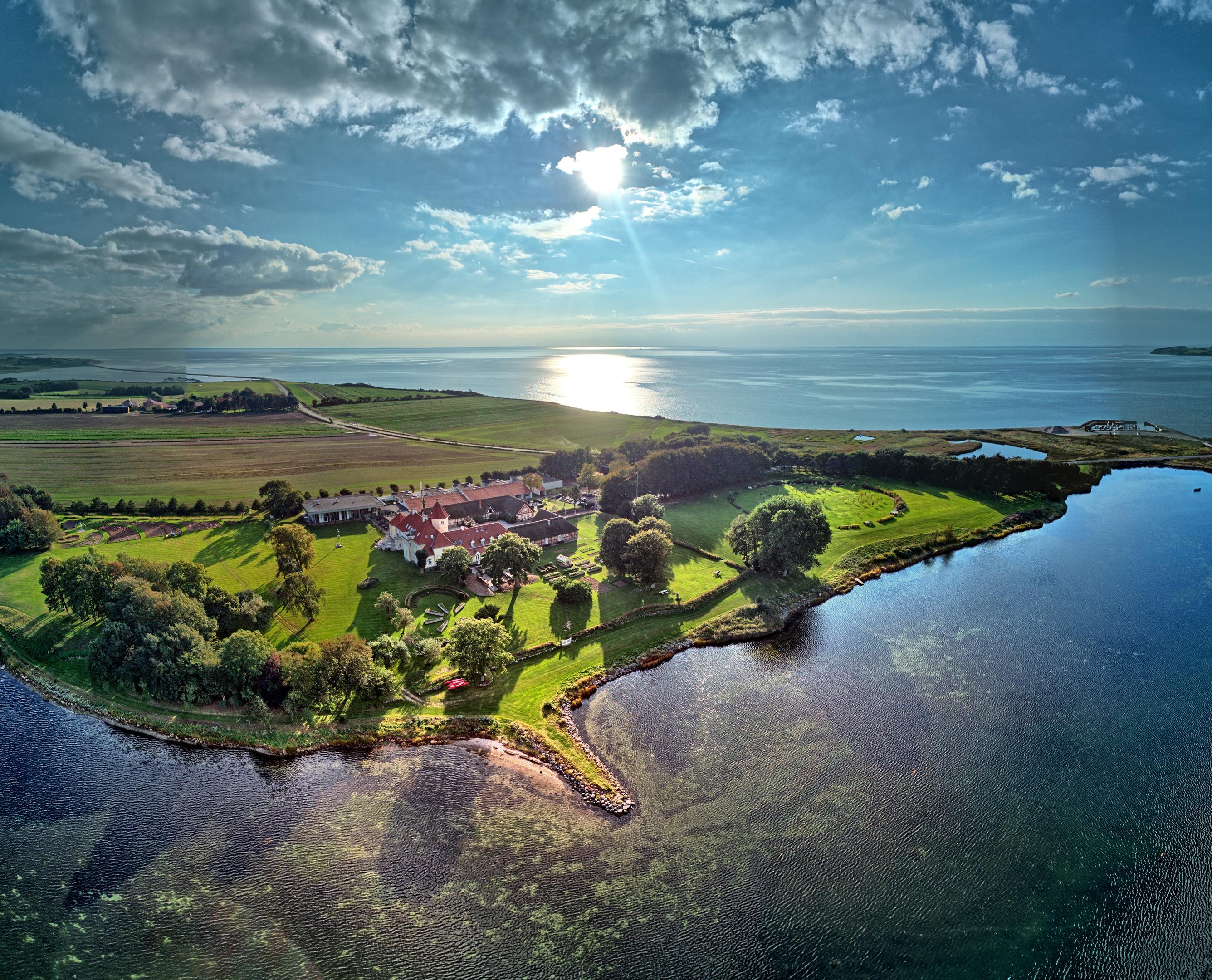 Udsigt til vand på alle sider