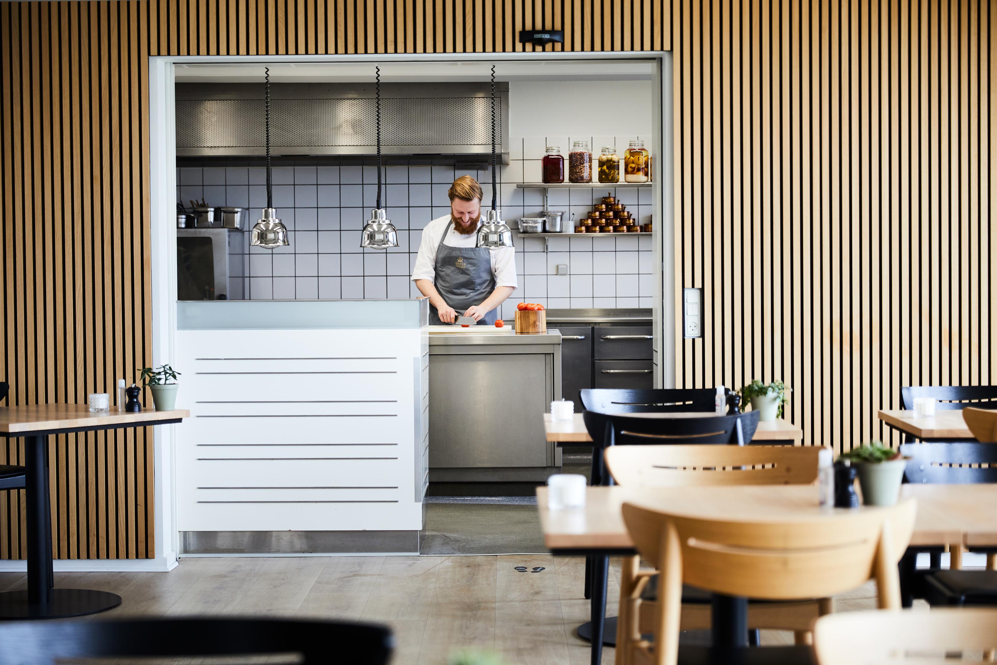 See current offers and upcoming events at Sixtus