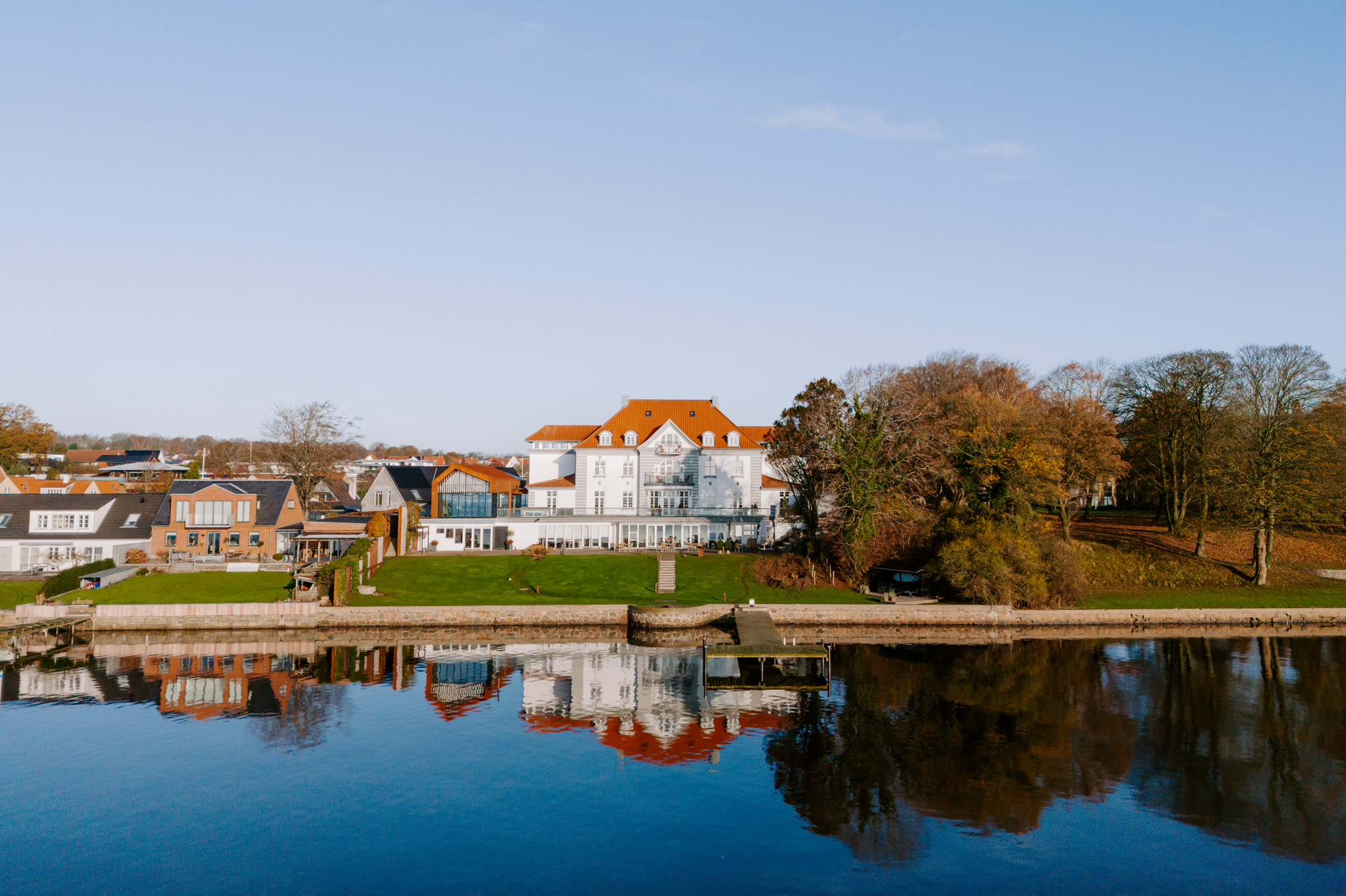 Du finder os ved Sixtus Sinatur Hotel & Konference